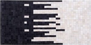 Čierno-biely kožený koberec 80 × 150